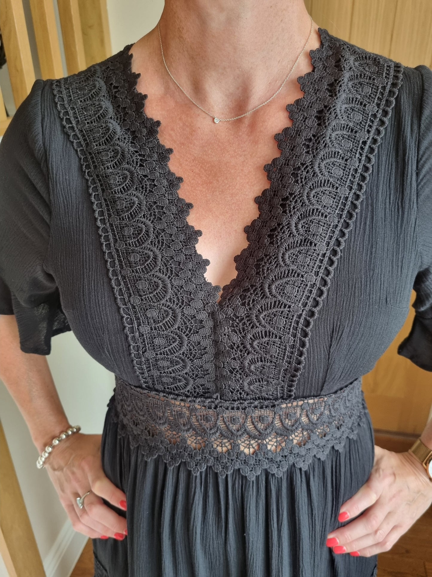 V Neck Lace Detail Midi Dress - Black