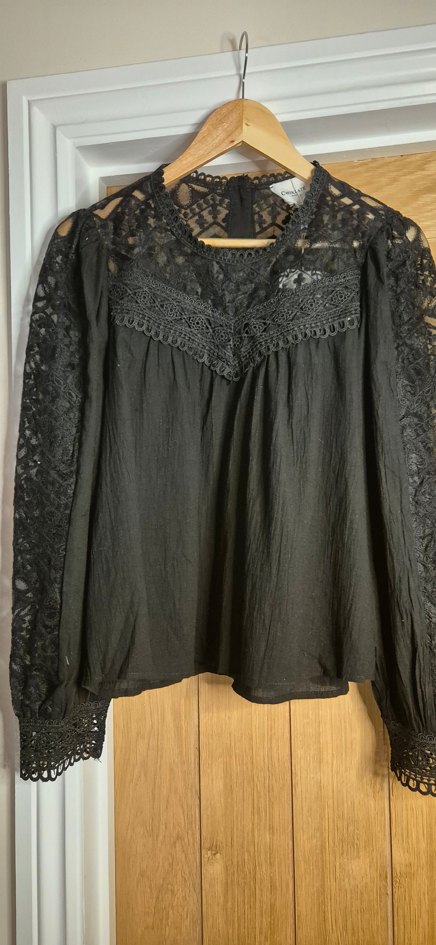 Cotton and Lace Long Sleeve Blouse-Black