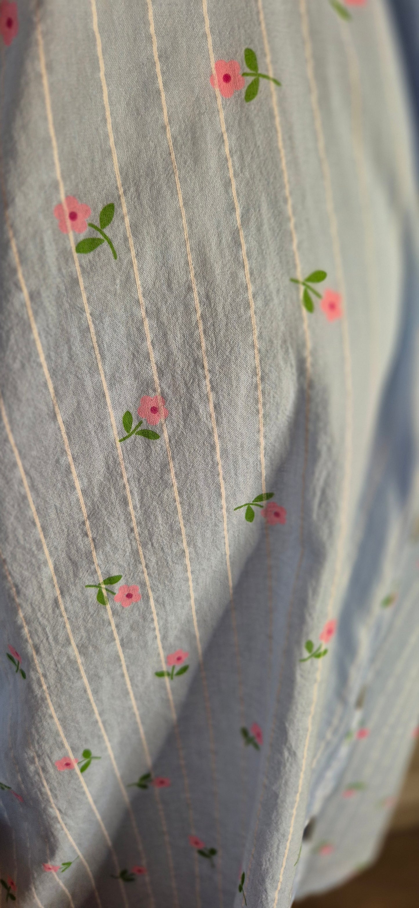 Rosalie Shirt – Lightweight Cotton Summer Shirt with Rosebud Print