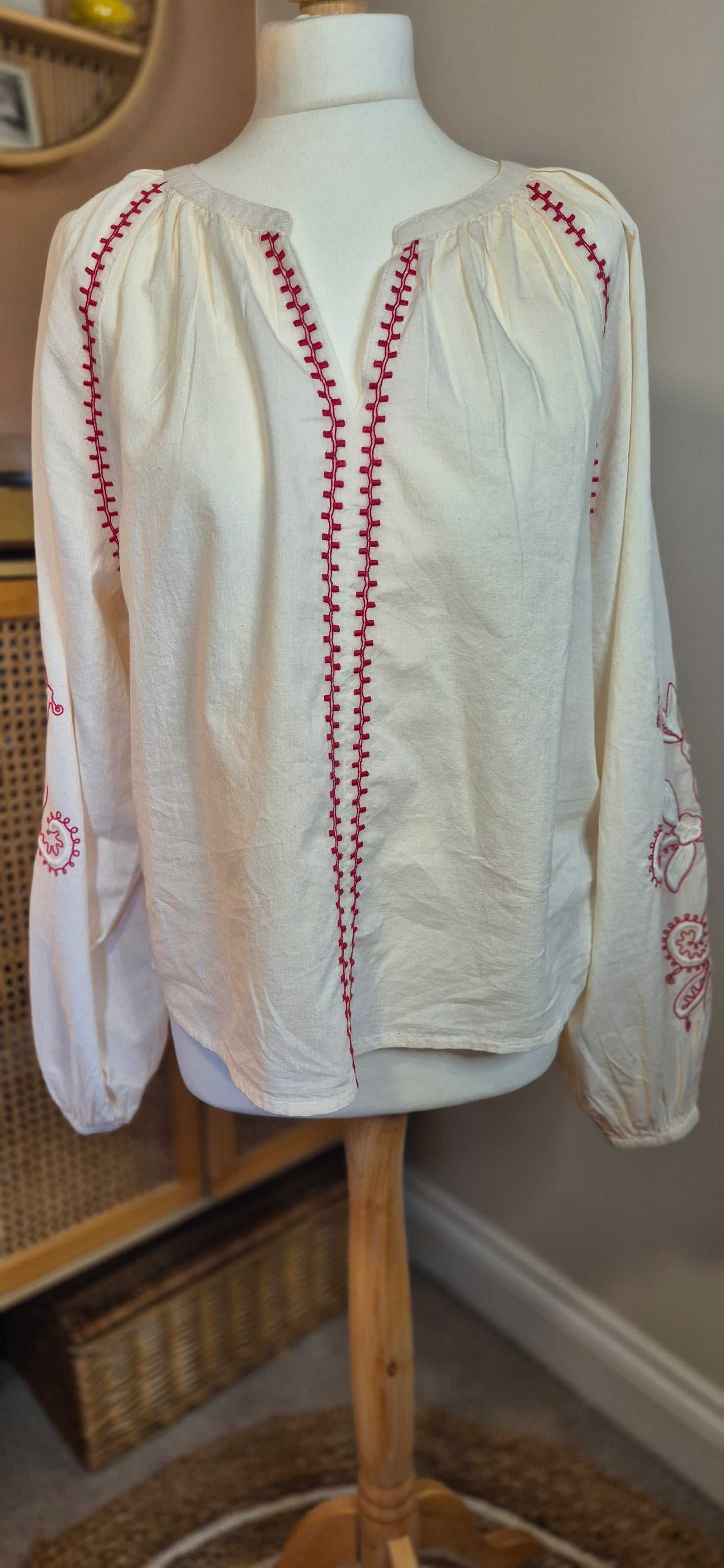 Jessica Blouse – Boho Chic with Embroidered Elegance