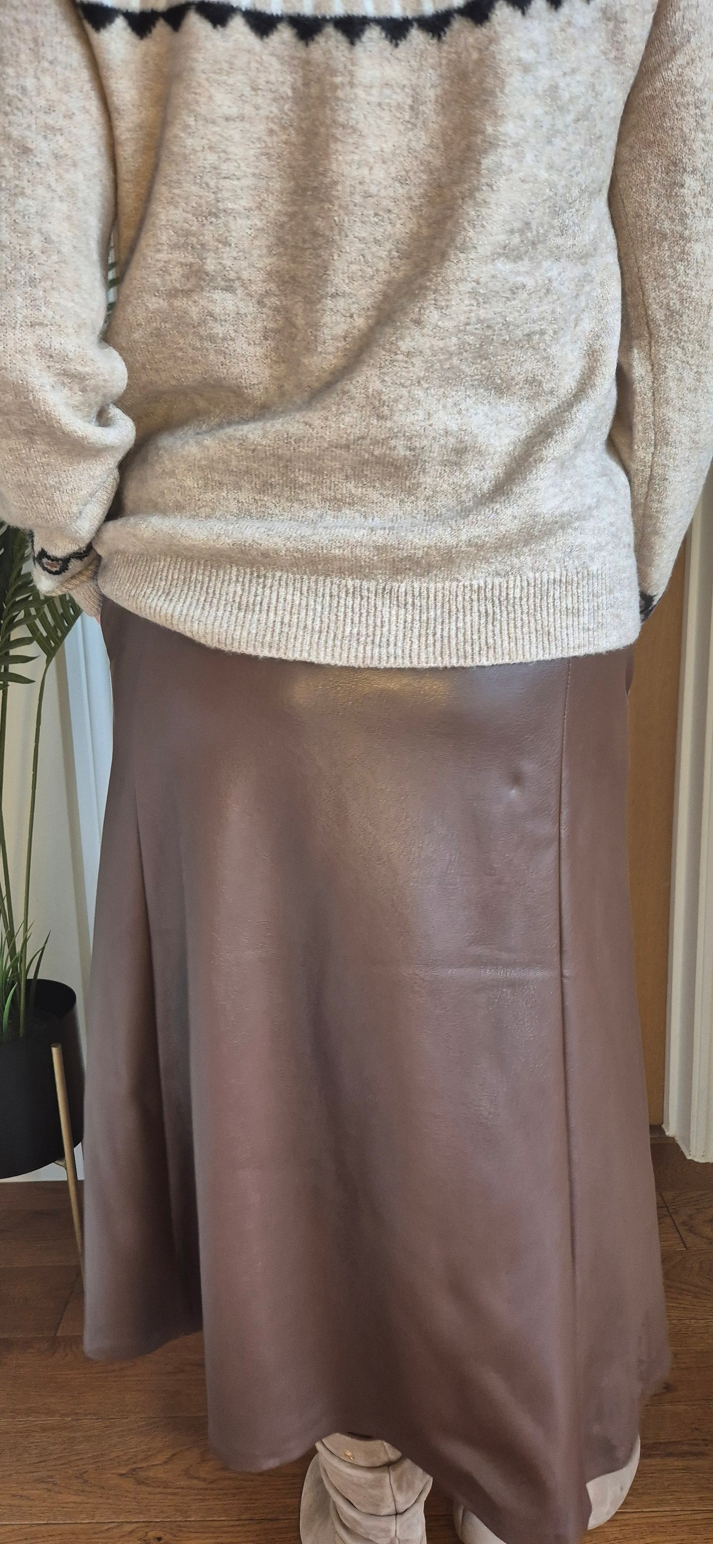 Paloma Leather-Look Midi Skirt – Black or Chocolate Brown