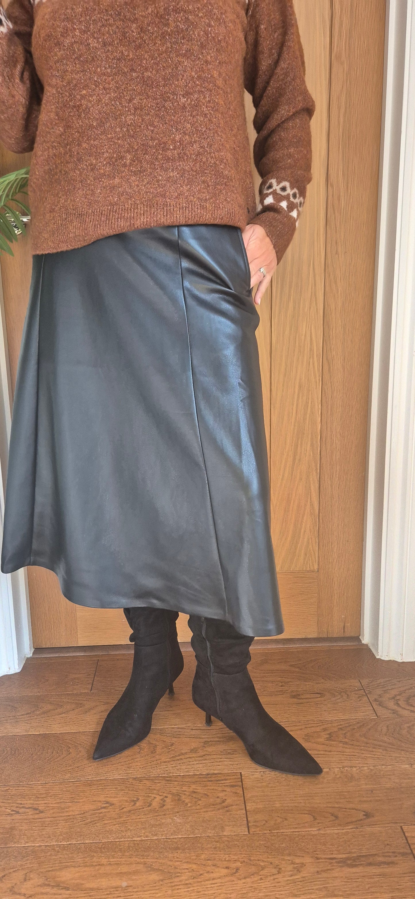 Paloma Leather-Look Midi Skirt – Black or Chocolate Brown