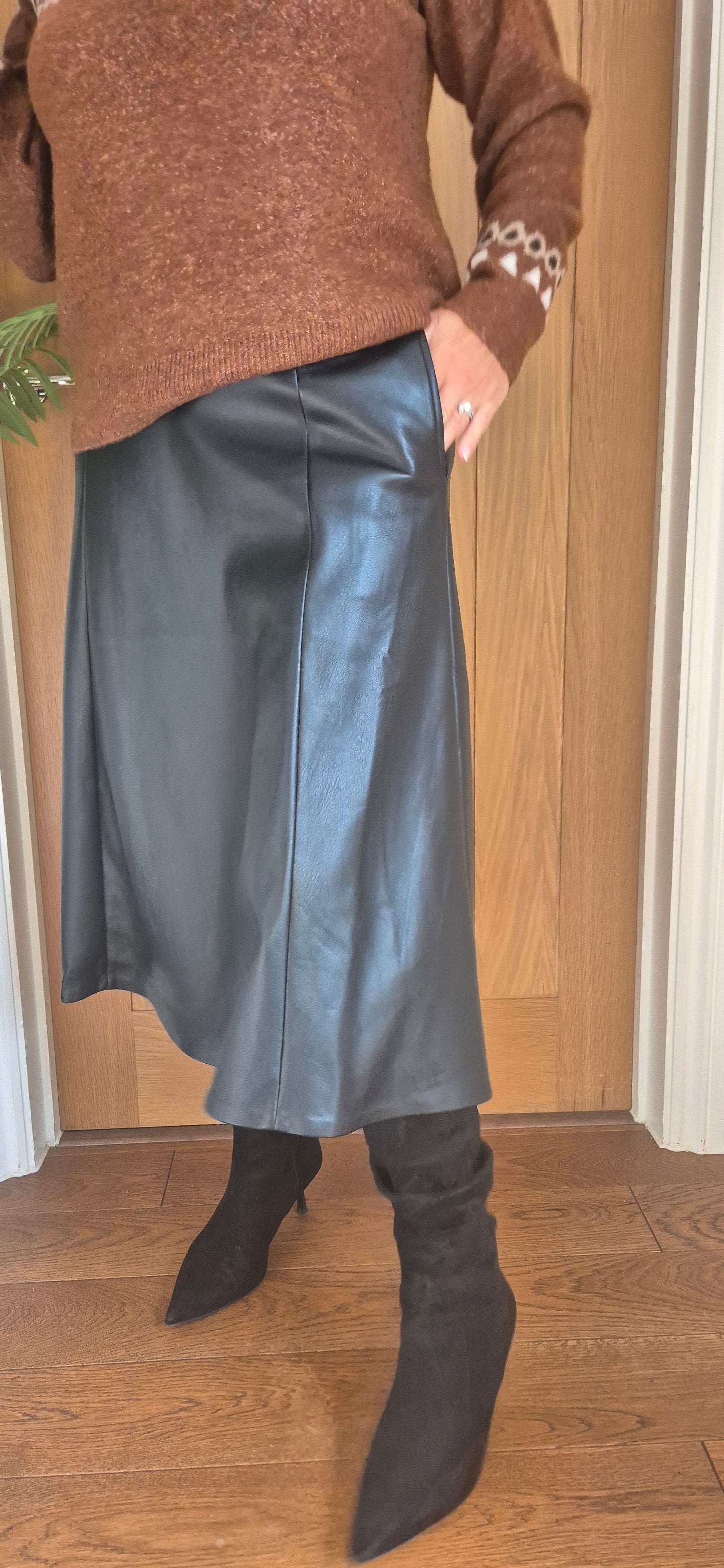 Paloma Leather-Look Midi Skirt – Black or Chocolate Brown
