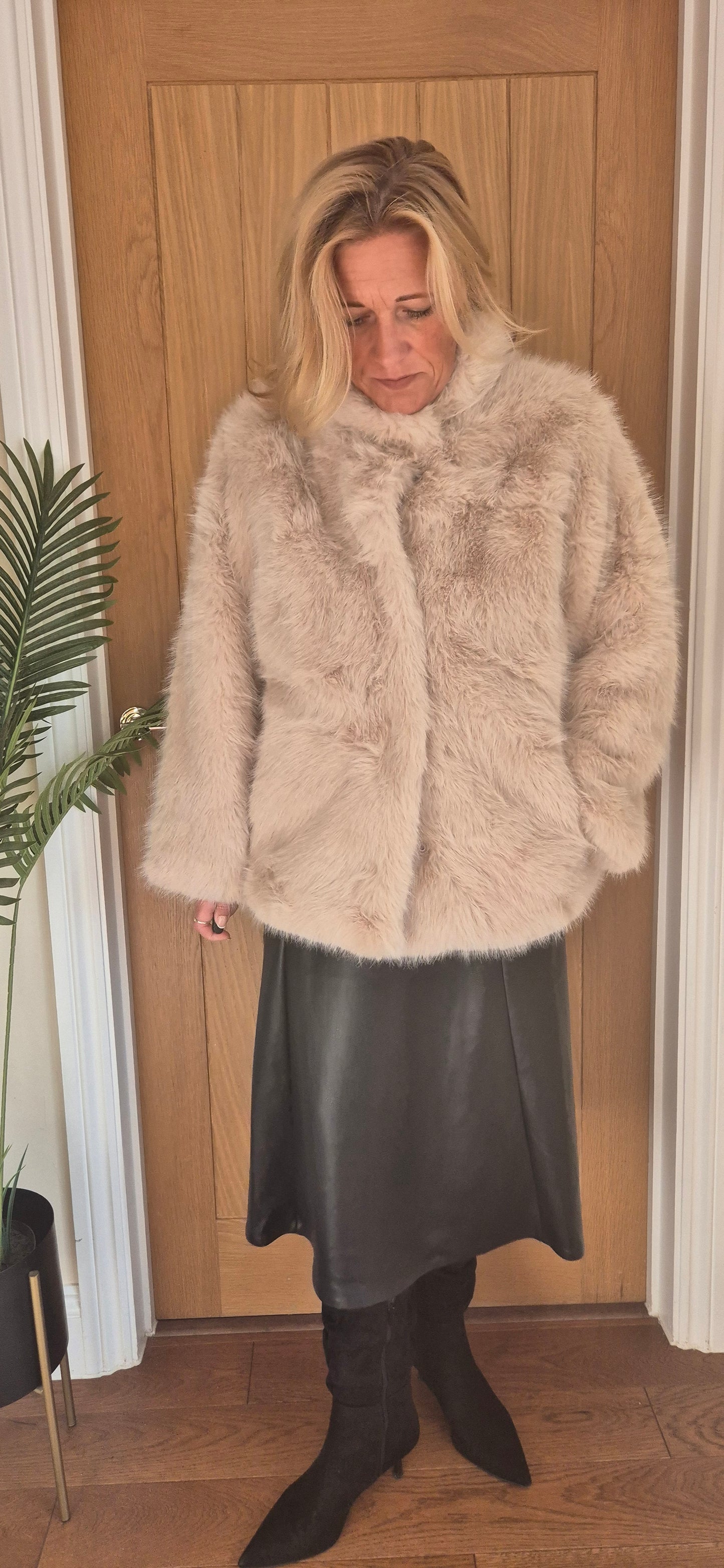 Eveline Cream Fur Jacket - Timeless Luxury