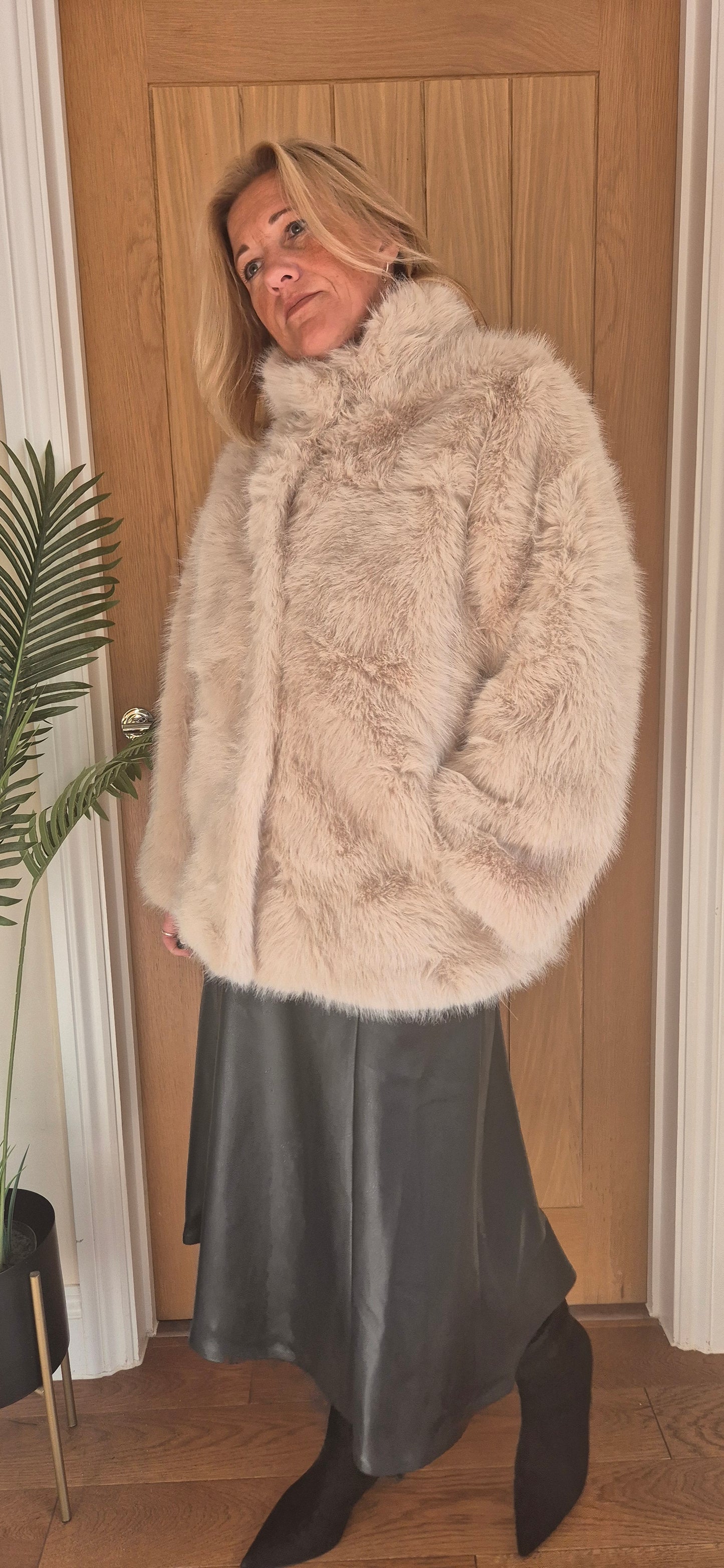 Eveline Cream Fur Jacket - Timeless Luxury