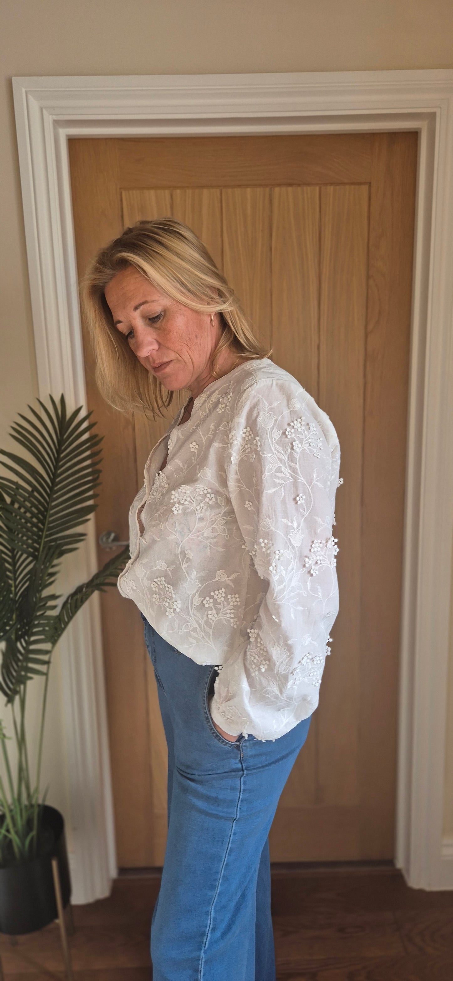 Hilda Appliqué Cotton Shirt – Black or White