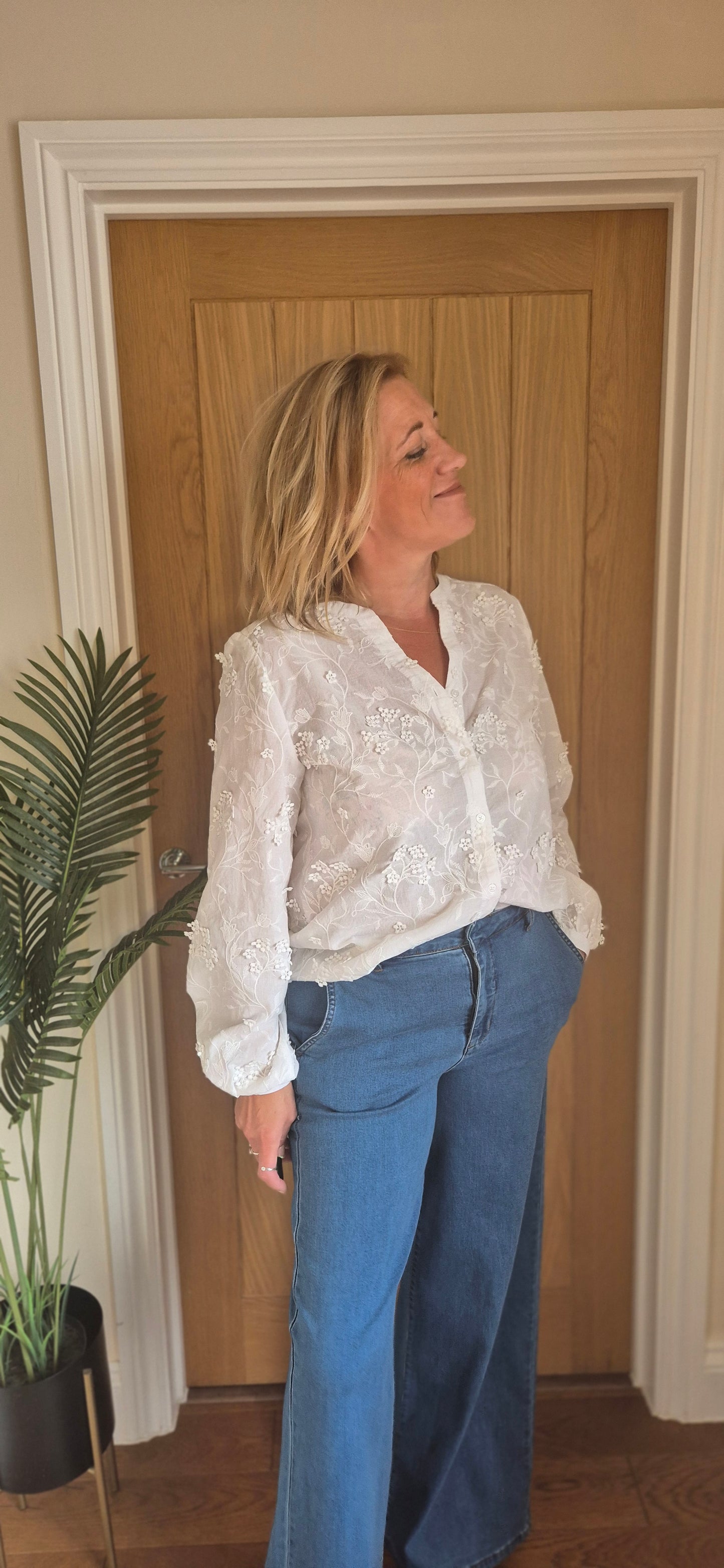 Hilda Appliqué Cotton Shirt – Black or White
