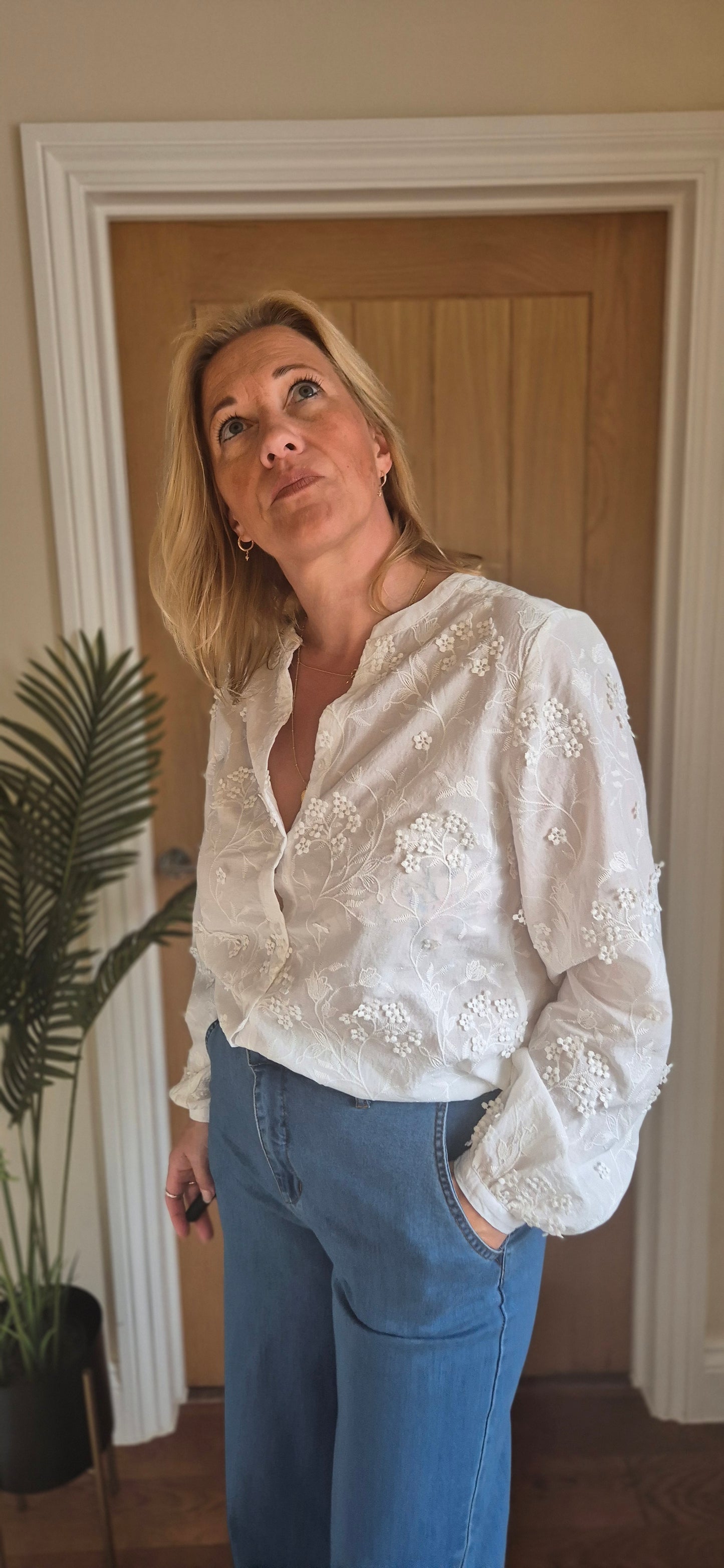 Hilda Appliqué Cotton Shirt – Black or White
