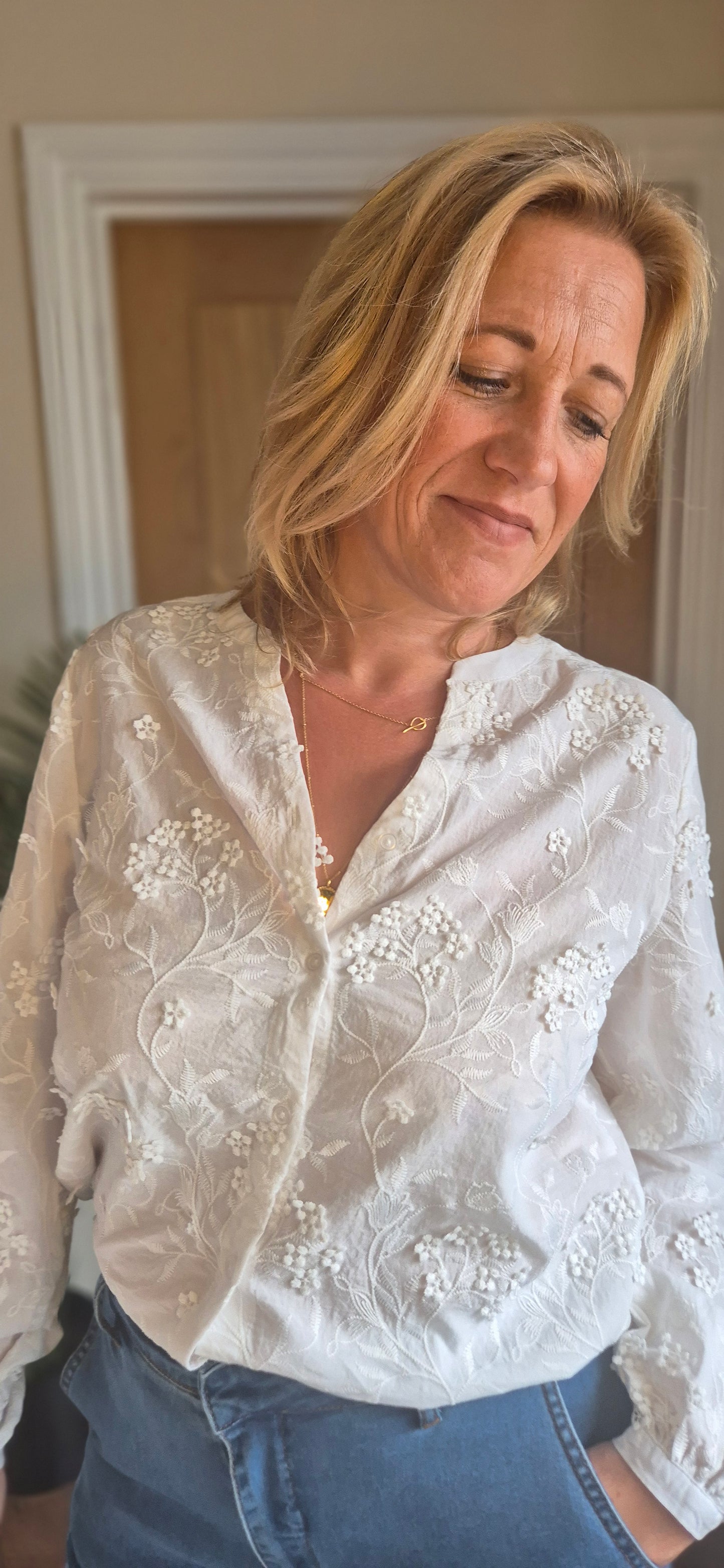 Hilda Appliqué Cotton Shirt – Black or White