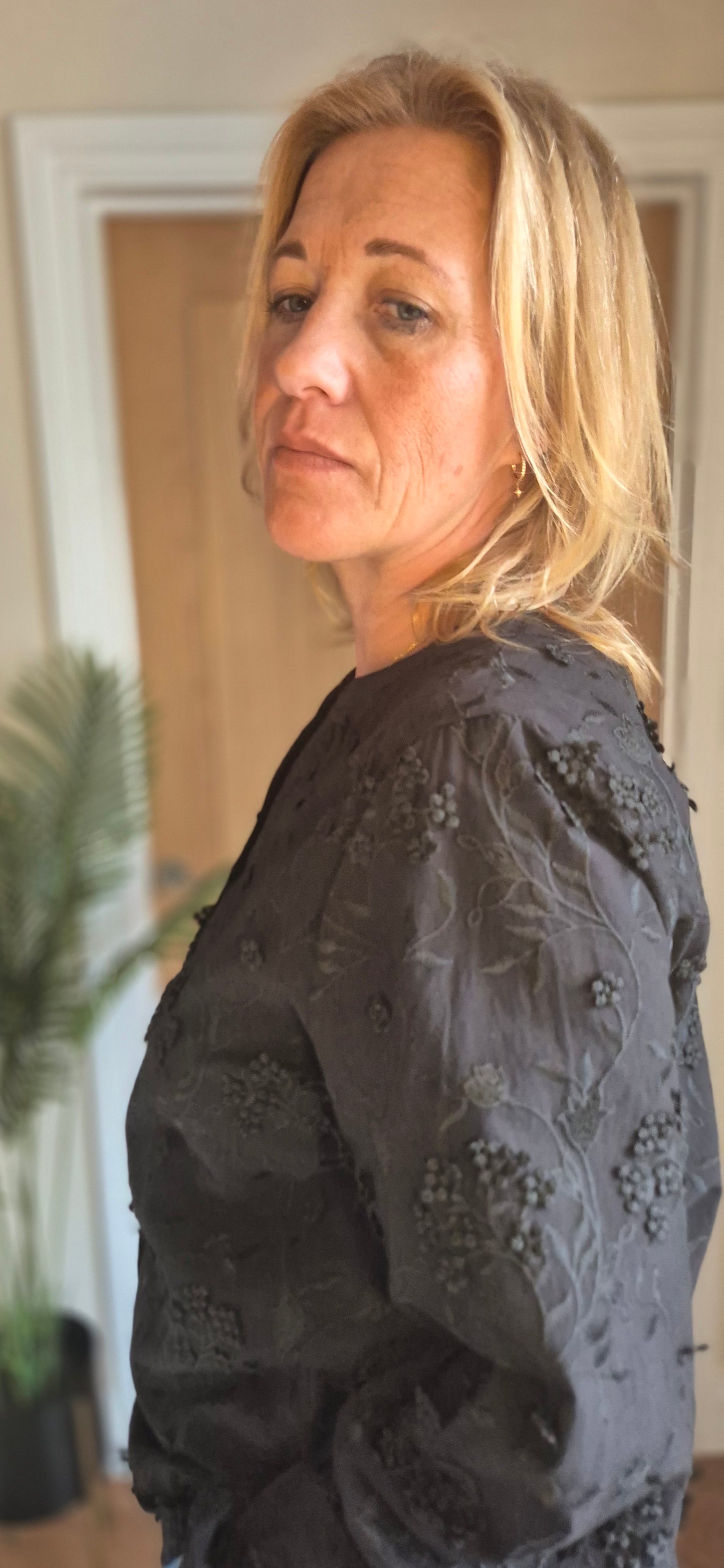 Hilda Appliqué Cotton Shirt – Black or White