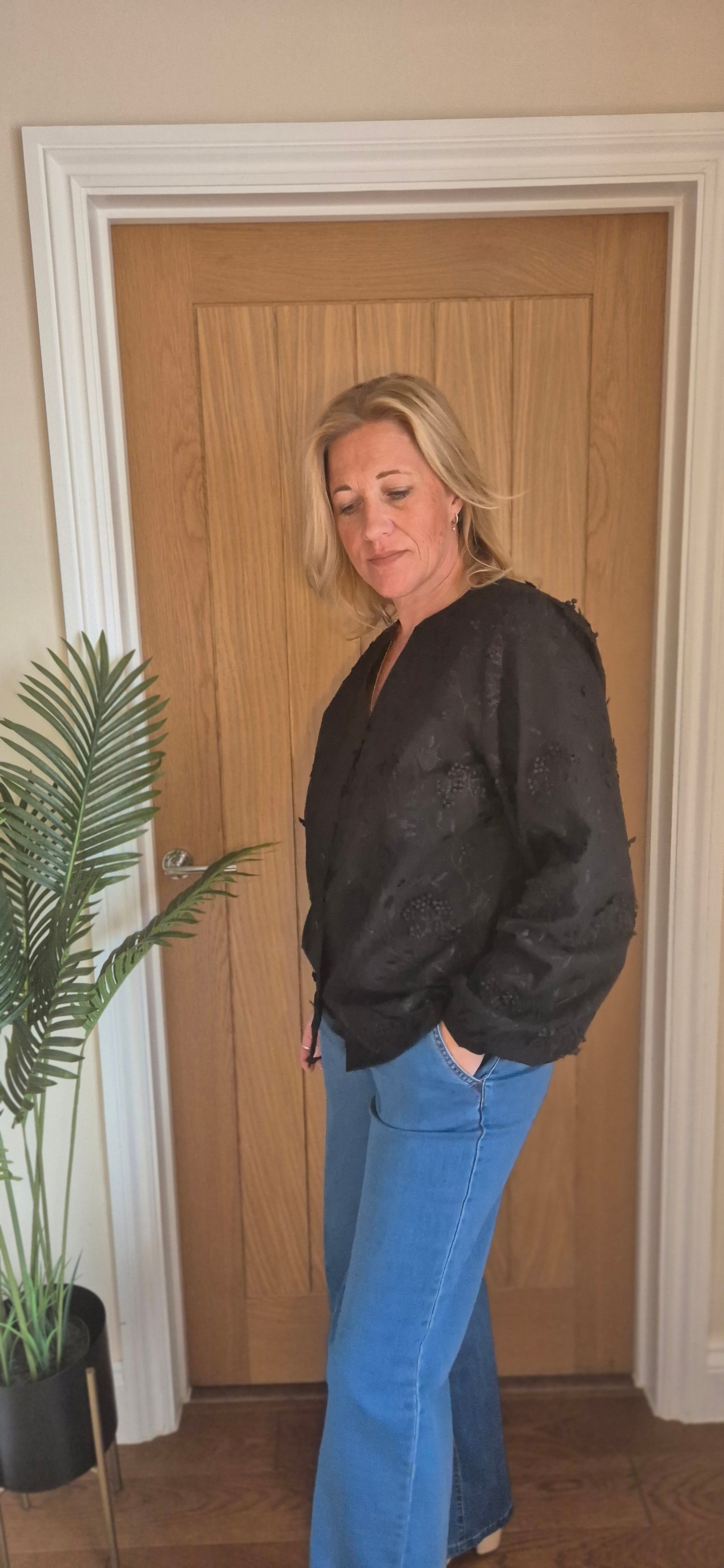 Hilda Appliqué Cotton Shirt – Black or White