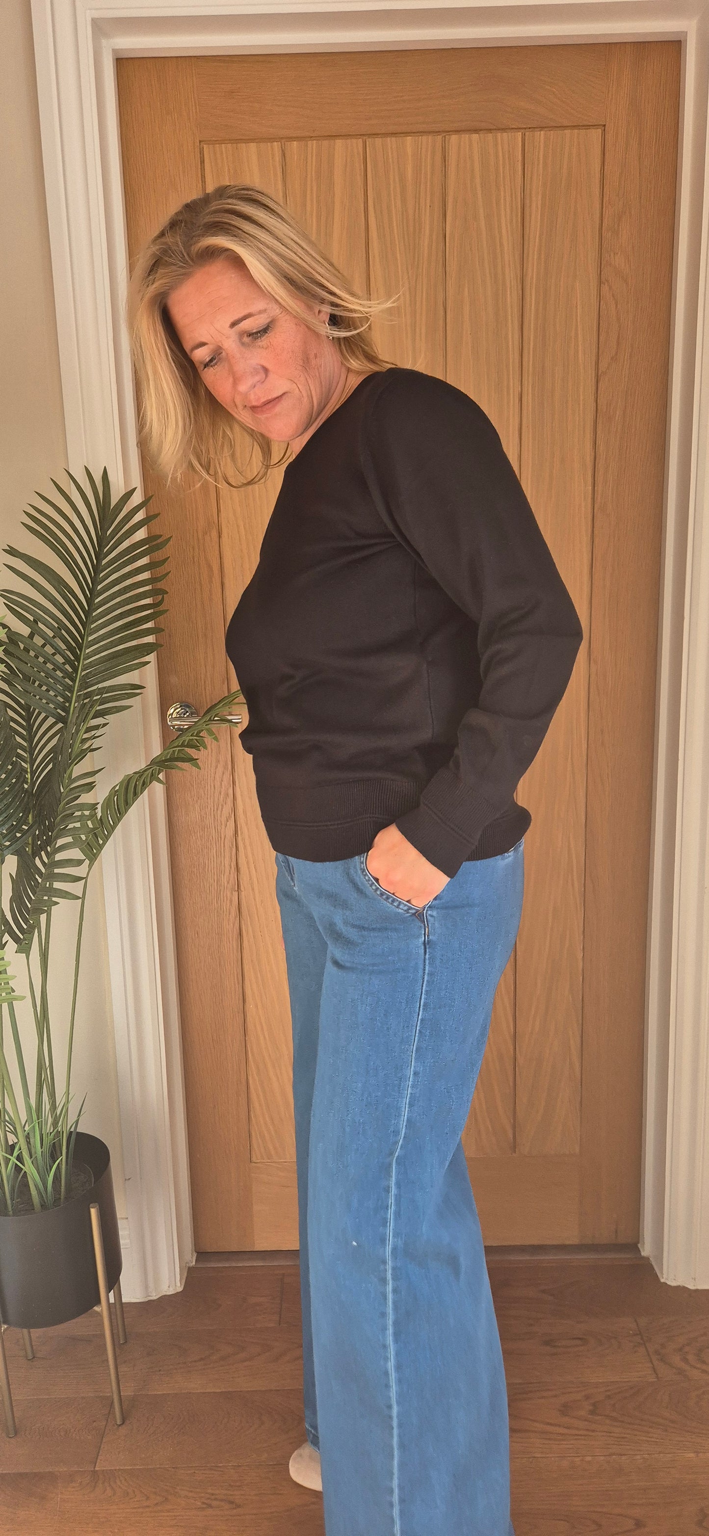 Allegra Sweater – Lightweight Knit in Black or Burgundy