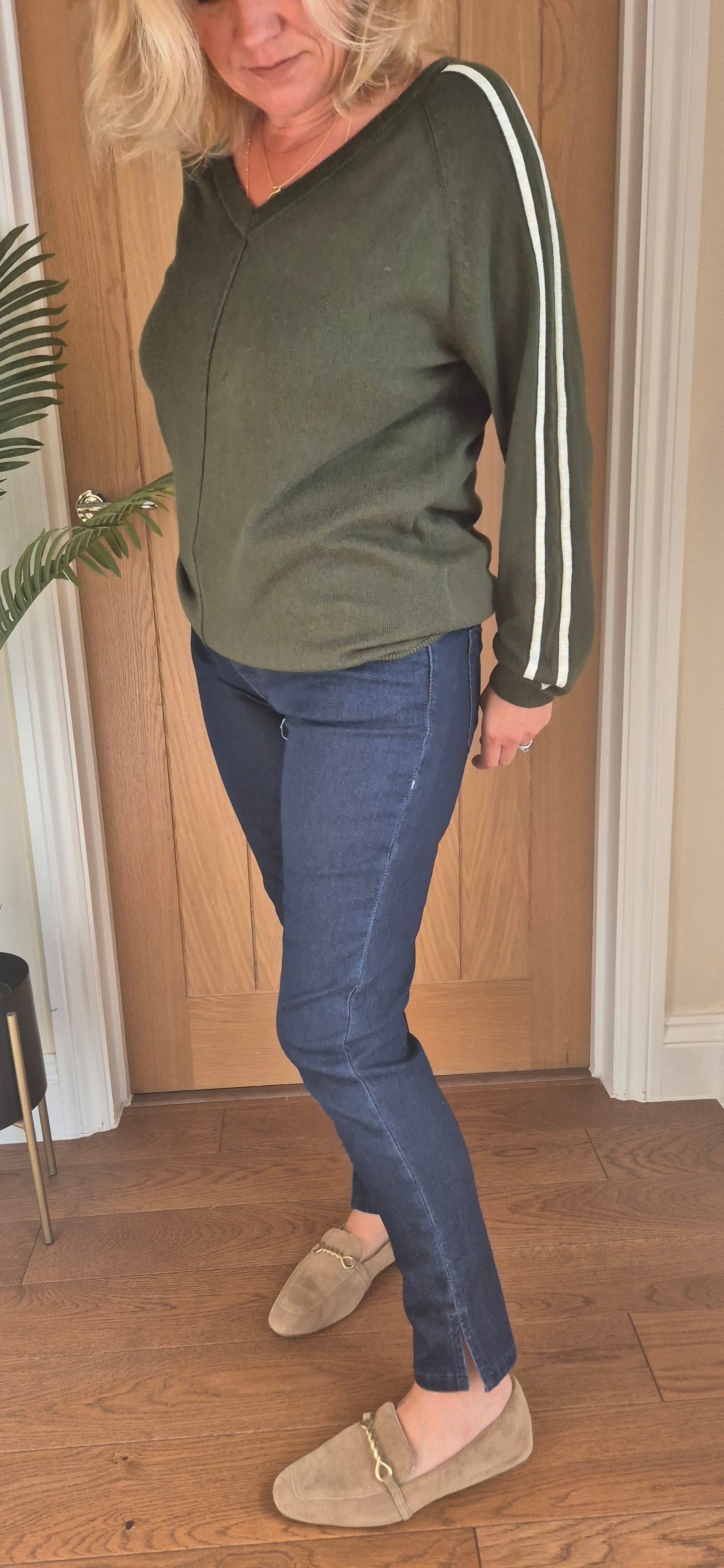 Jane Jeans – Dark Denim Slim Leg with Hem Split