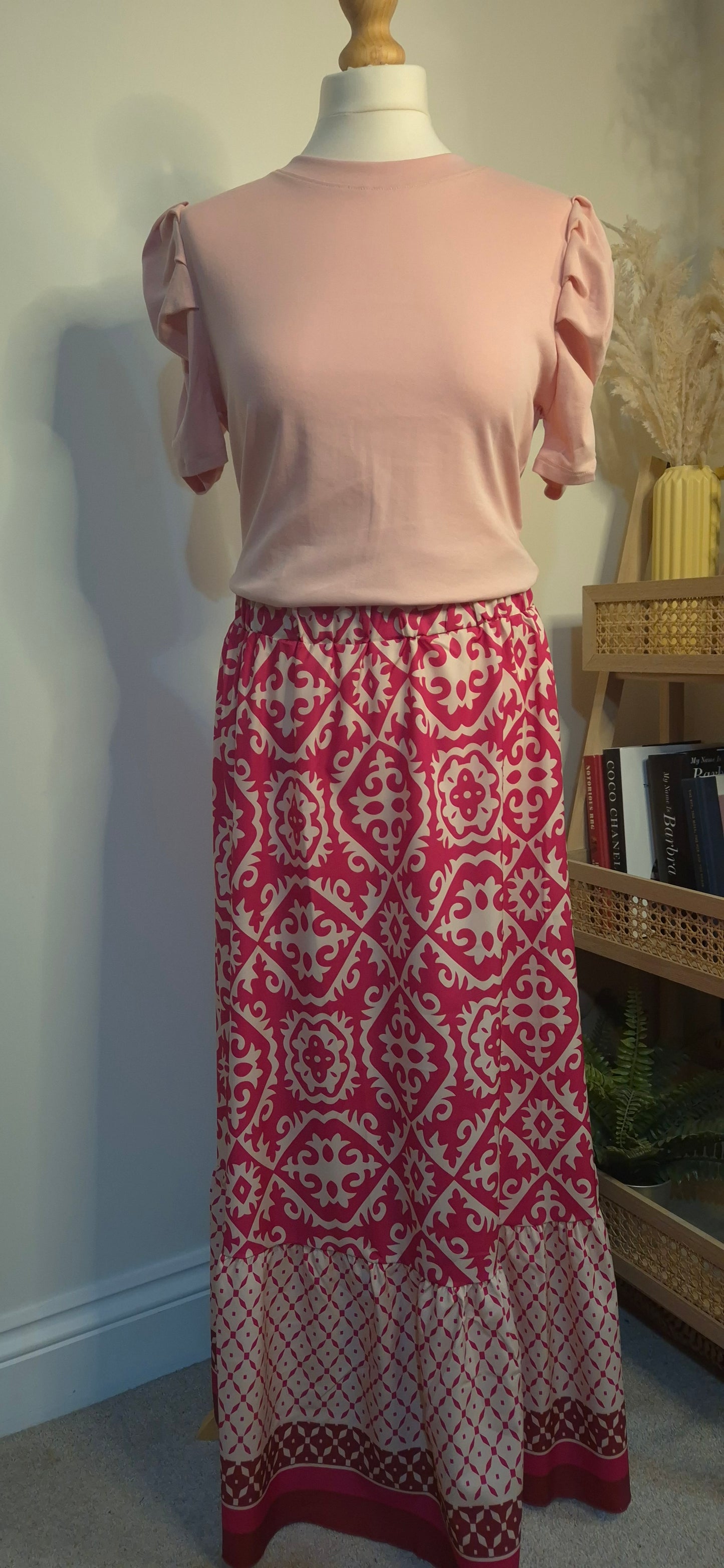 Last True Angel Moroccan Print Floaty Maxi Skirt in Bright Pink- One Size