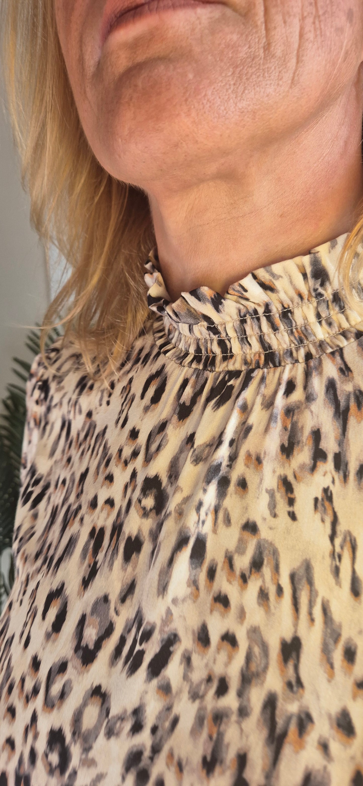 Valentina Blouse – High Neck Leopard Print