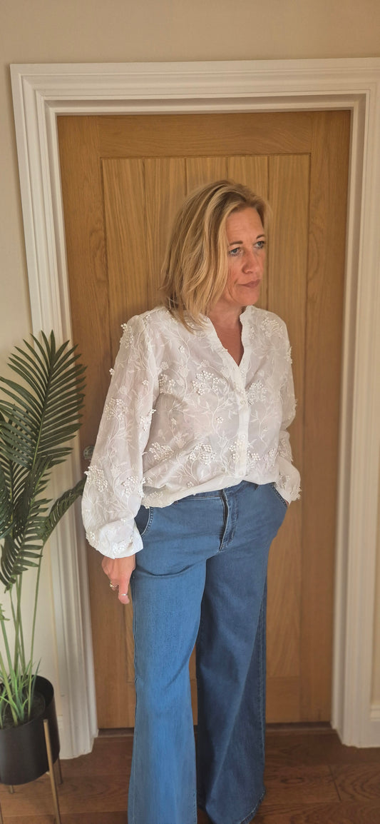 Hilda Appliqué Cotton Shirt – Black or White