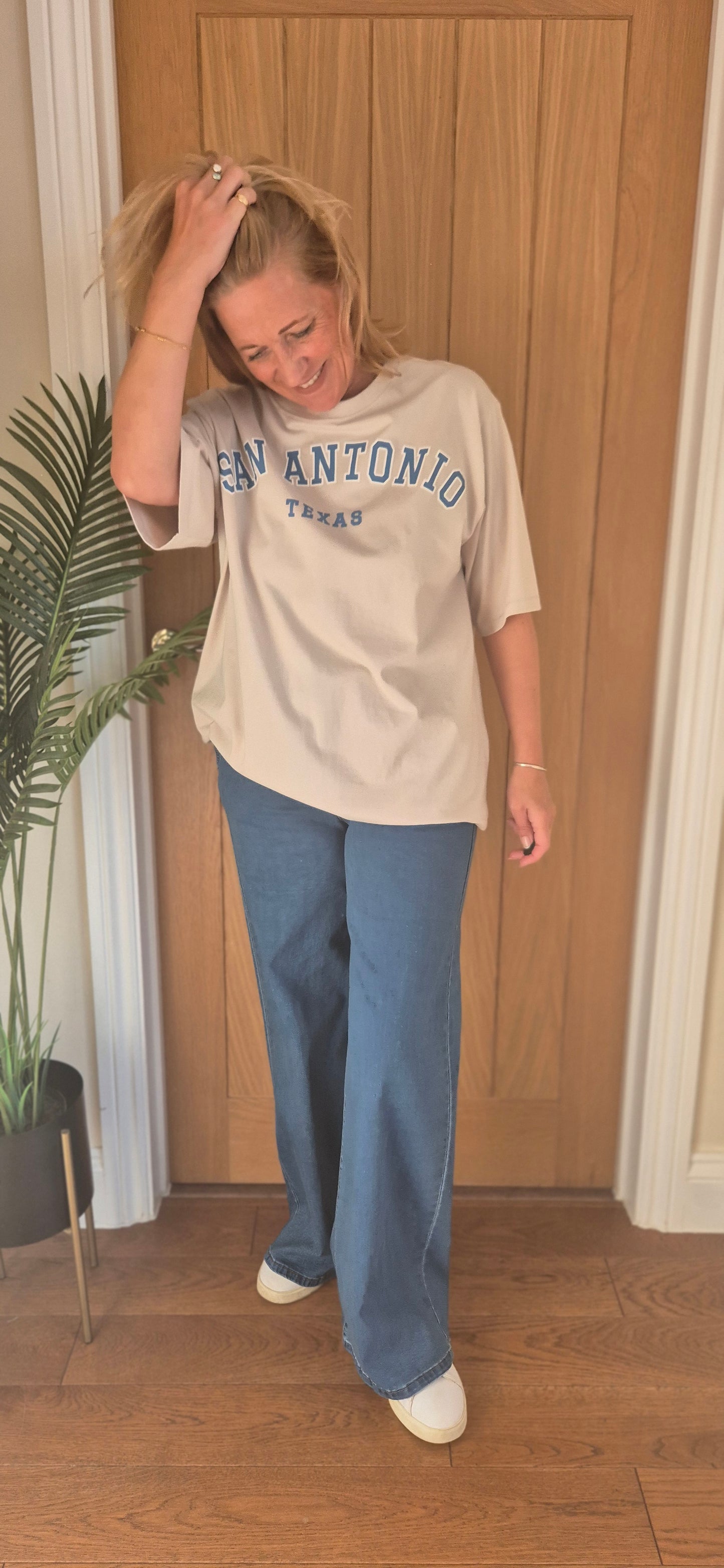 Lola Wide Leg Jeans – Mid Blue Denim