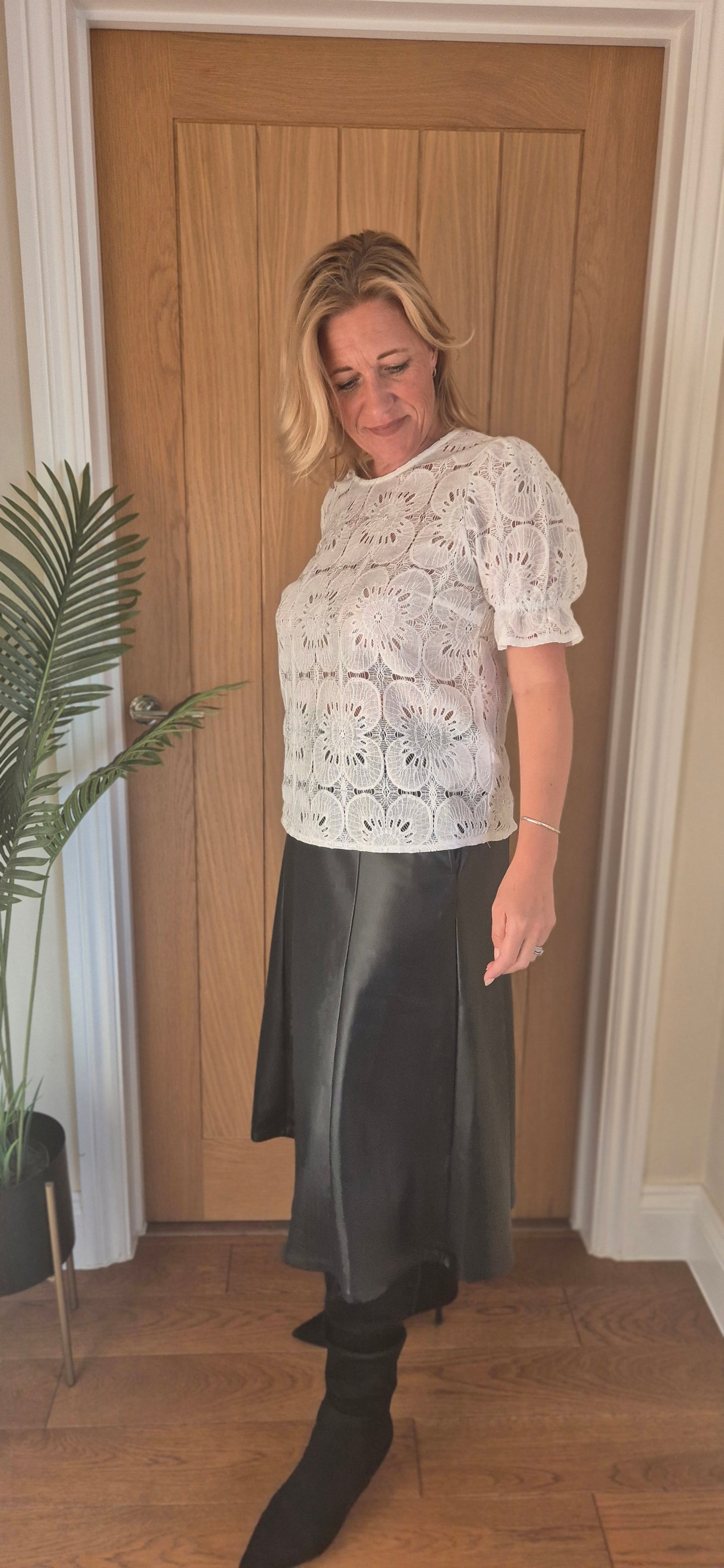 Libby Lace Blouse – Sheer Elegance for Every Occasion